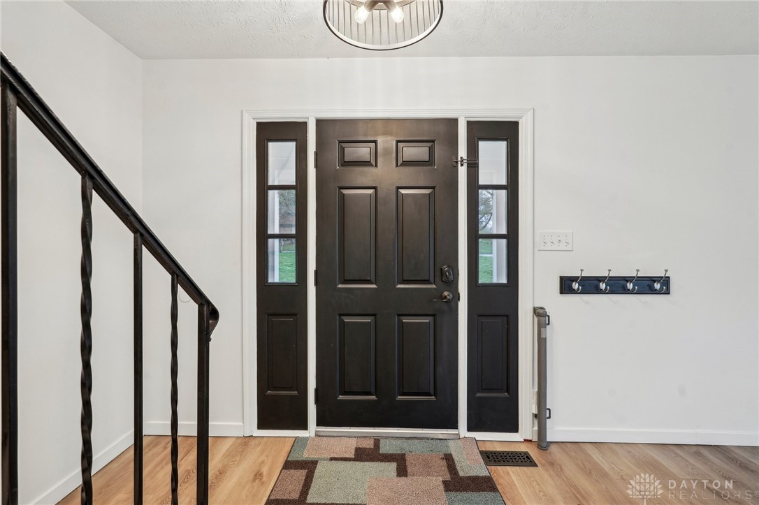 311 Windsor Park Drive, Dayton, Ohio image 8