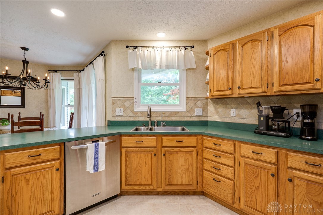 201 S Waynesville Road, Oregonia, Ohio image 14