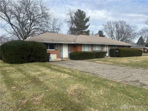 Photo of 428 Wilson Drive, Xenia, OH 45385 (MLS # 949663)