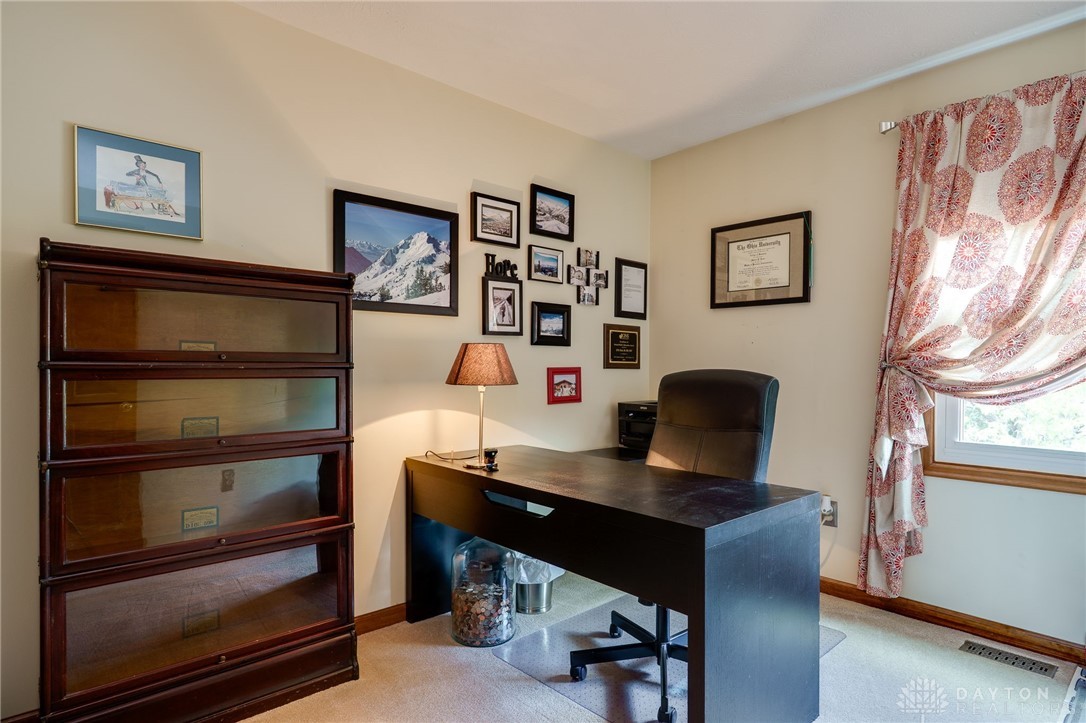 2210 Woodedge Court, Miamisburg, Ohio image 40