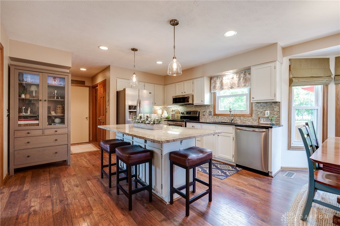 2210 Woodedge Court, Miamisburg, Ohio image 19