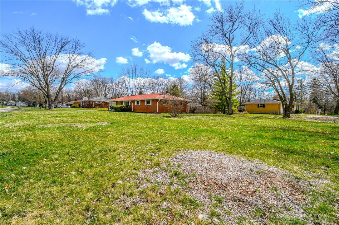 2989 Mckay Road, Beavercreek, Ohio image 5