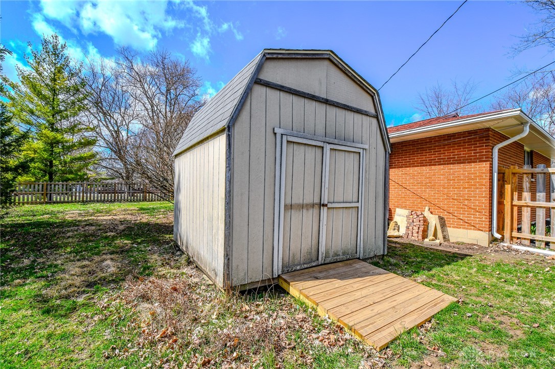 2989 Mckay Road, Beavercreek, Ohio image 33