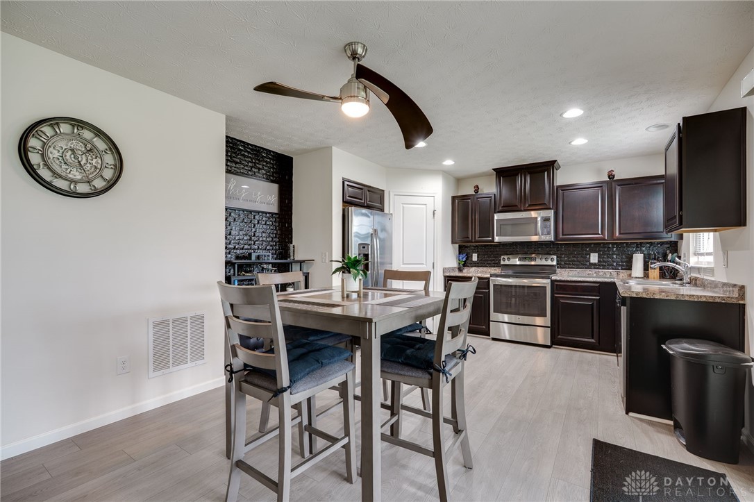 7167 River Birch Street, Tipp City, Ohio image 14