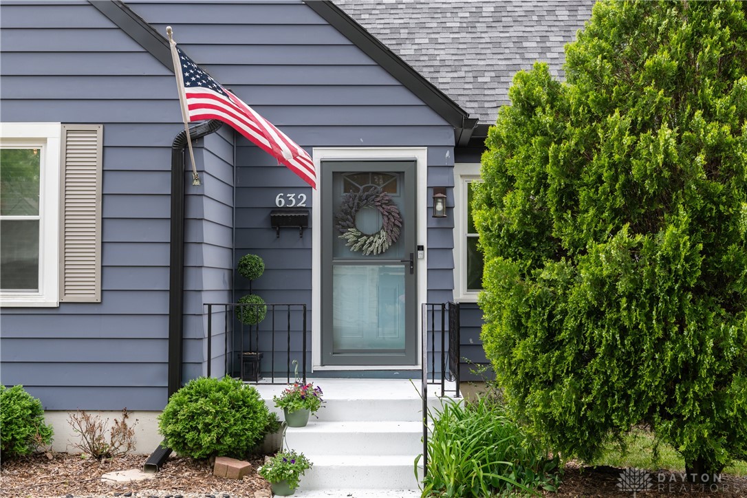 632 Monteray Avenue, Dayton, Ohio image 2