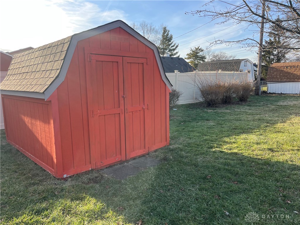 2912 Wyoming Drive, Xenia, Ohio image 31