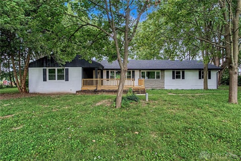 Photo of 7865 Newbury Road, Tipp City, OH 45371 (MLS # 969064)