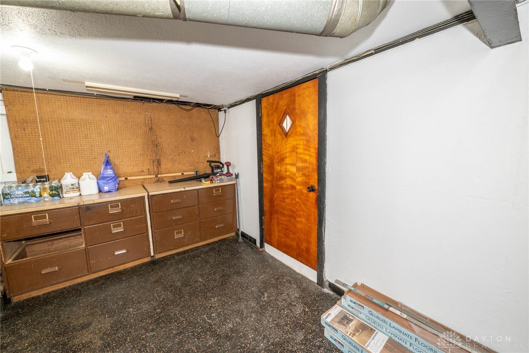 2516 Acorn Drive, Kettering, Ohio image 26