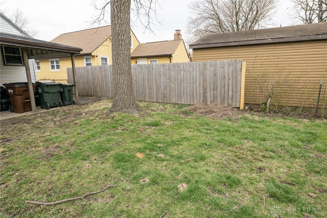 2516 Acorn Drive, Kettering, Ohio image 43