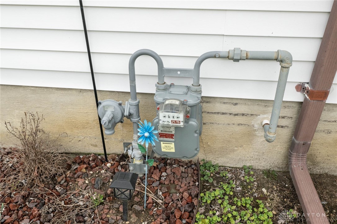 2516 Acorn Drive, Kettering, Ohio image 33