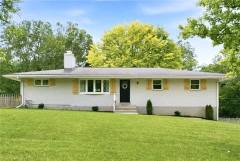 Homes For Sale - 617 Carthage Drive<br/> Beavercreek, OH 45434