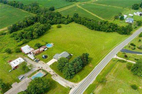 Photo of 6245 Old Us Route 35, Jamestown Vlg, OH 45335 (MLS # 956797)