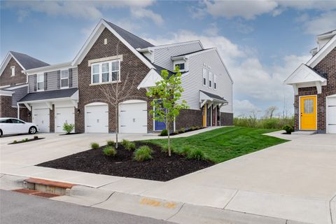 Condo For Sale - 5203 Hazeltine Lane<br/> Warren County, Lebanon, OH 45036