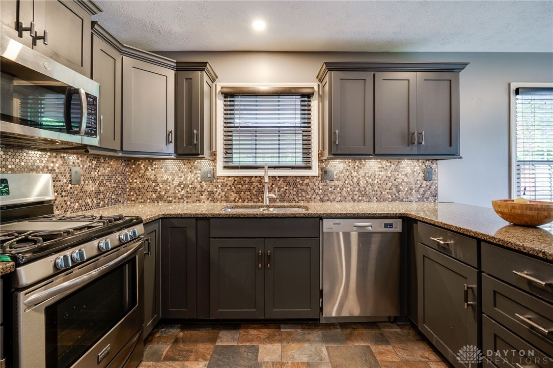20 Southfield Court, Springboro, Ohio image 12