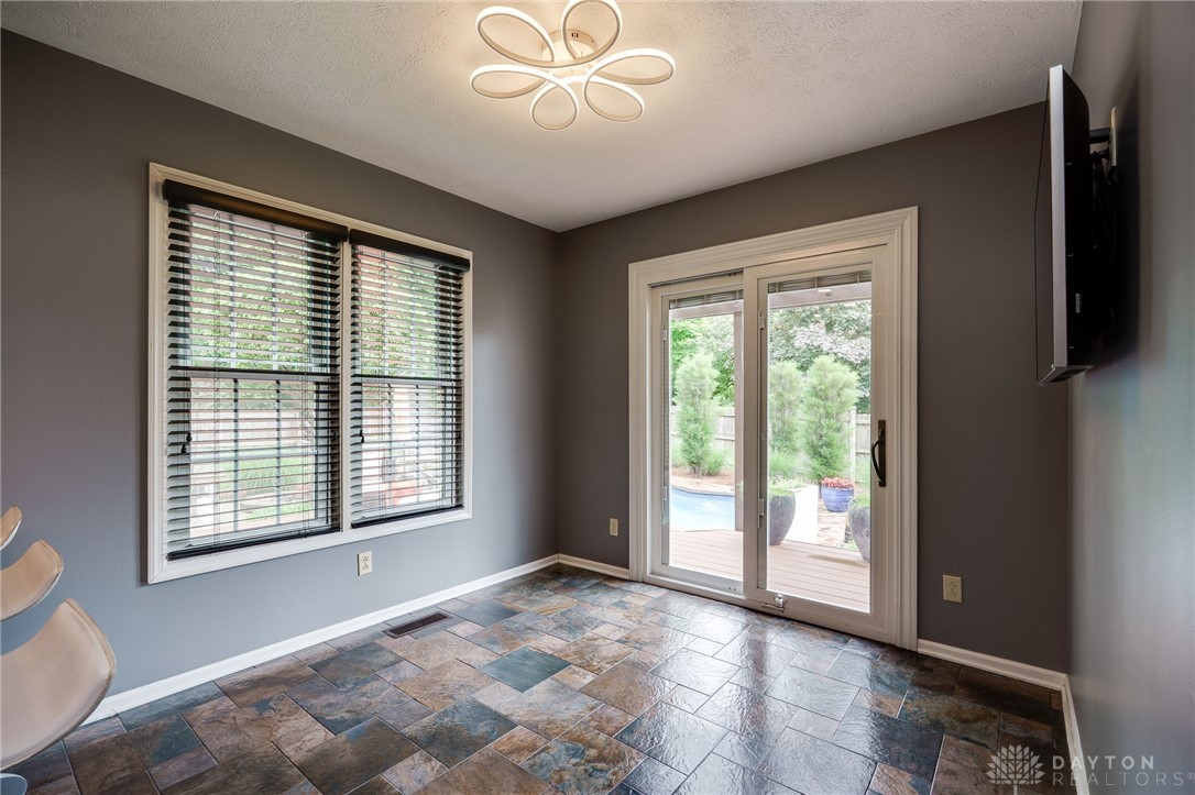 20 Southfield Court, Springboro, Ohio image 16