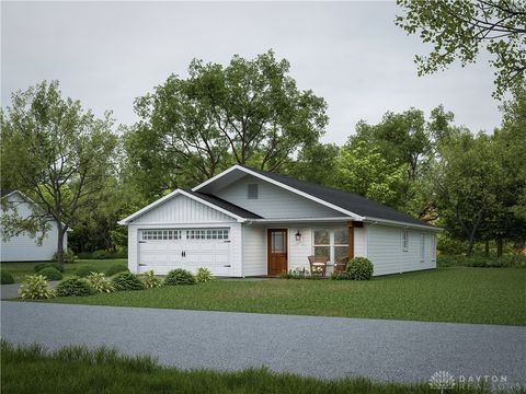 Photo of 122 Arthur Avenue, Carlisle, OH 45005 (MLS # 924796)