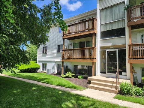 Condo For Sale - 2250 Coach Drive #E<br/> Kettering, OH 45440