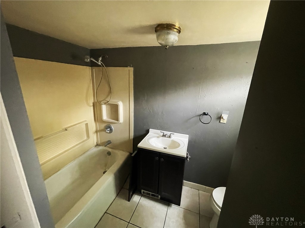 317 E Lock Street, Miamisburg, Ohio image 10