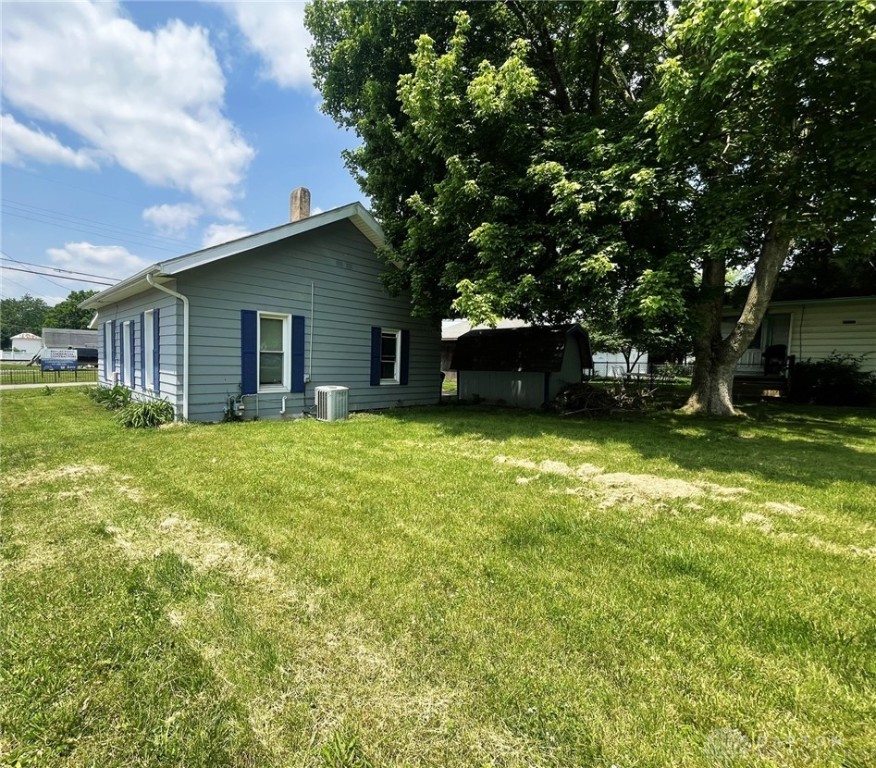 317 E Lock Street, Miamisburg, Ohio image 2