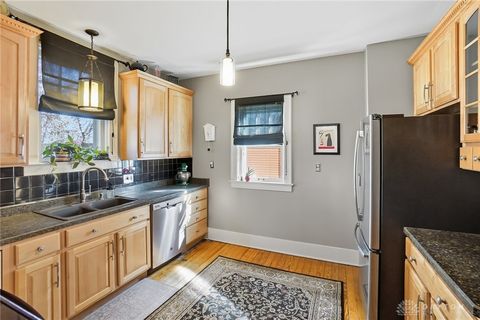 Tiny photo for 2002 N Fountain Boulevard, Springfield, OH 45504 (MLS # 945451)