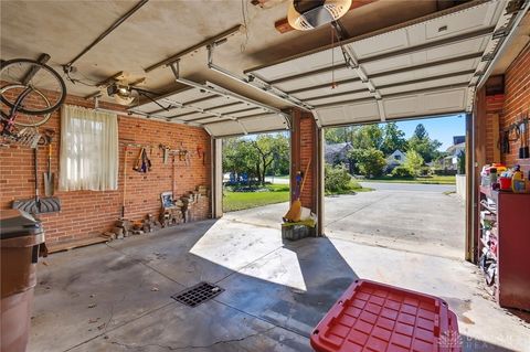 Tiny photo for 2002 N Fountain Boulevard, Springfield, OH 45504 (MLS # 945451)