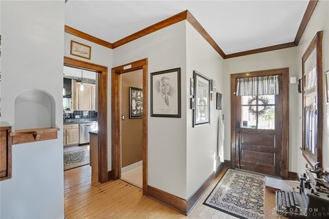 Tiny photo for 2002 N Fountain Boulevard, Springfield, OH 45504 (MLS # 945451)