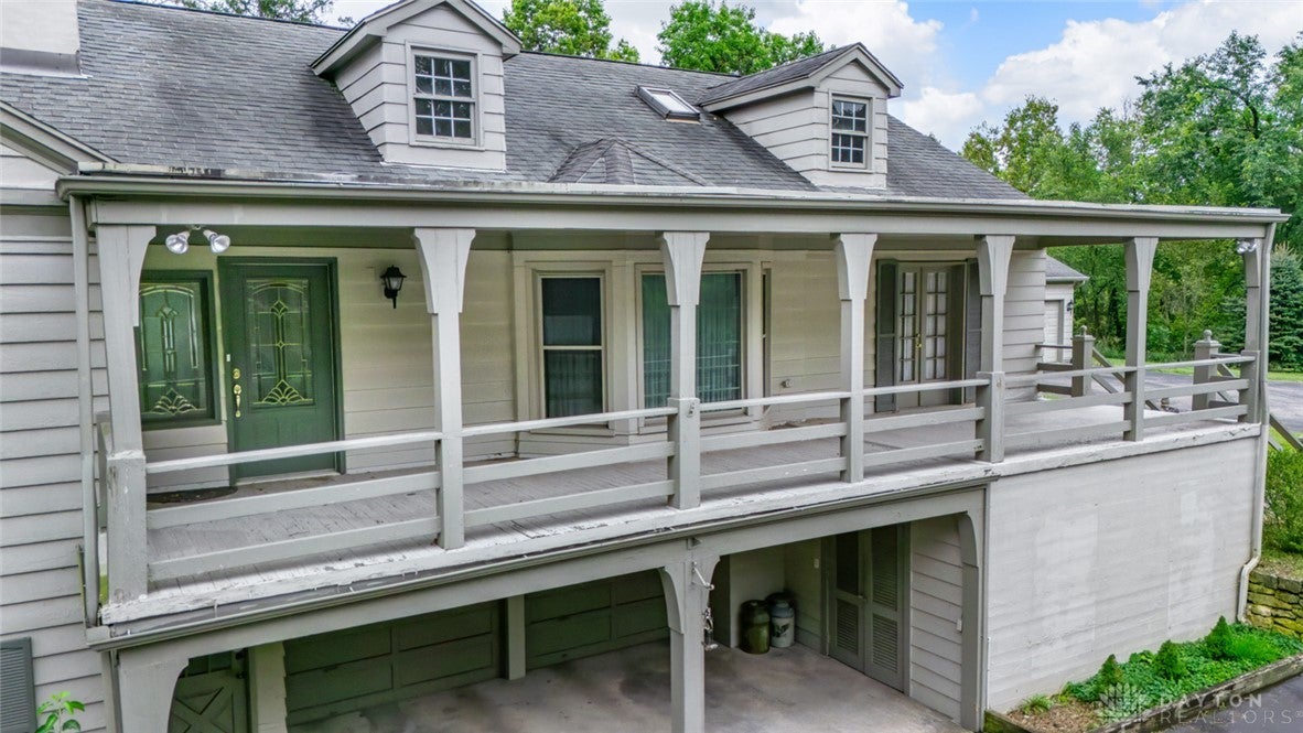 1060 Hidden Ridge Lane