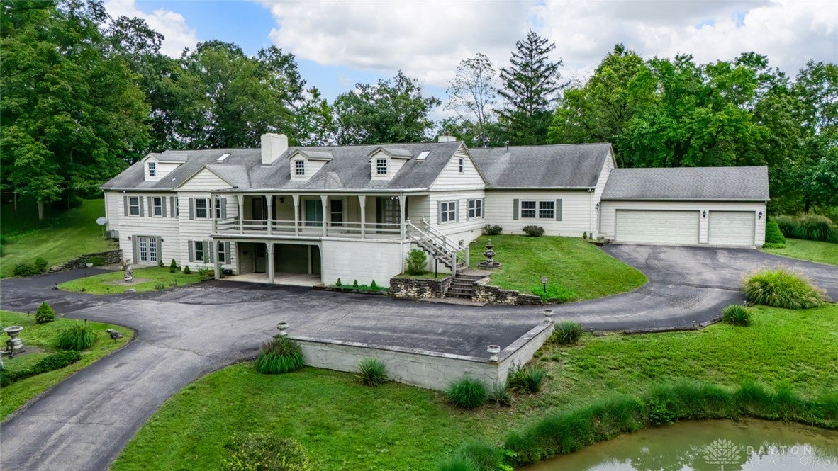 1060 Hidden Ridge Lane