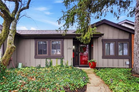 Photo of 6161 Quinella Way, Centerville, OH 45459 (MLS # 949126)