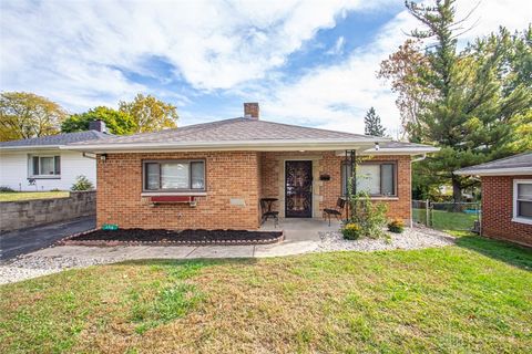 Photo of 1716 Parkhill Drive, Dayton, OH 45406 (MLS # 946538)