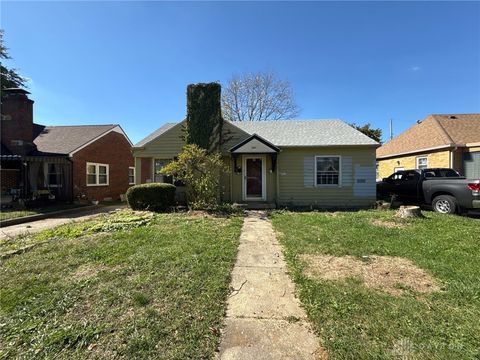 Photo of 2421 Rugby Road, Dayton, OH 45406 (MLS # 945783)