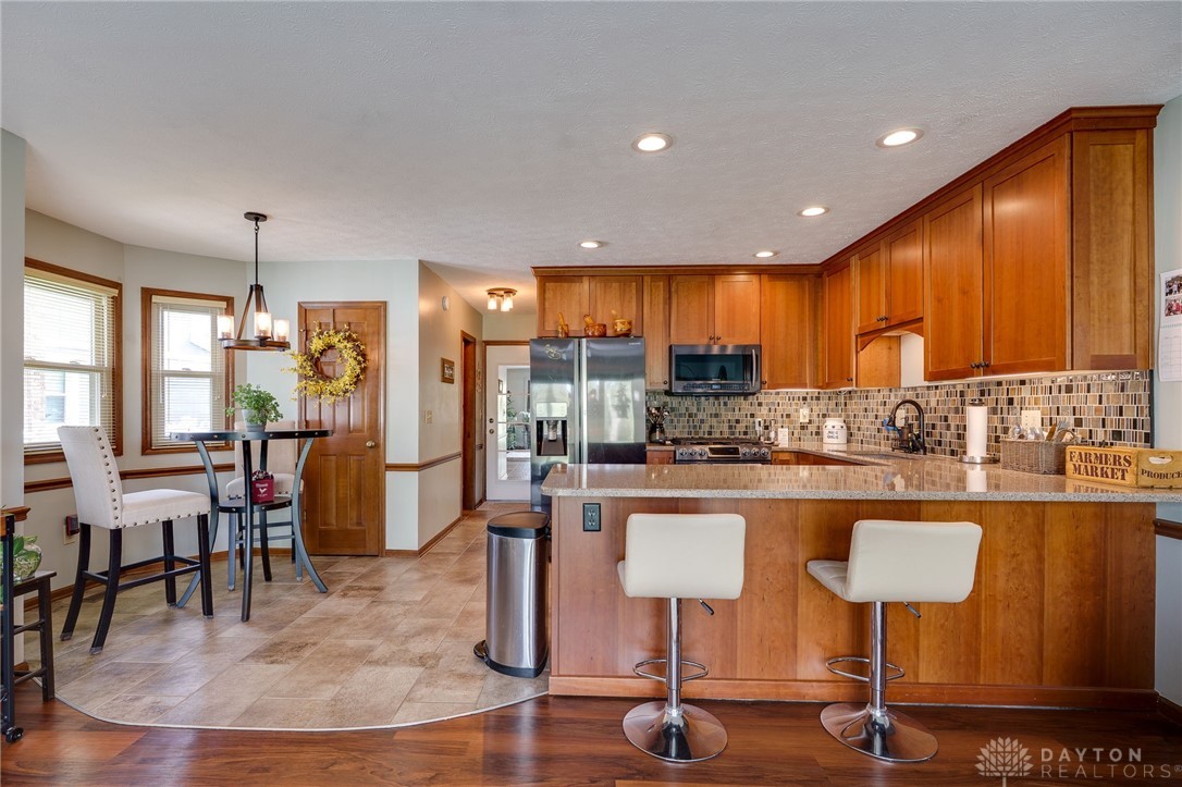 717 Walden Way, Dayton, Ohio image 24