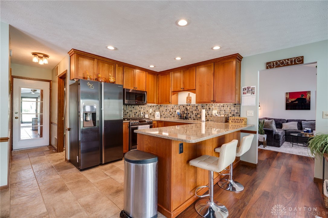 717 Walden Way, Dayton, Ohio image 23