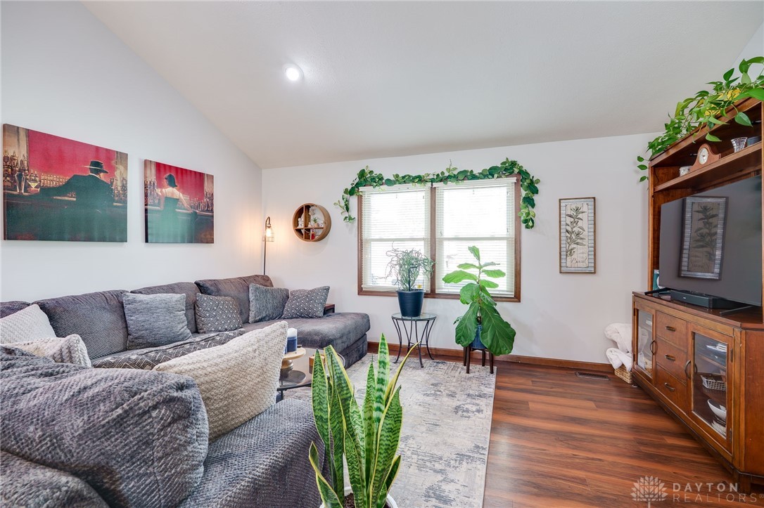 717 Walden Way, Dayton, Ohio image 11