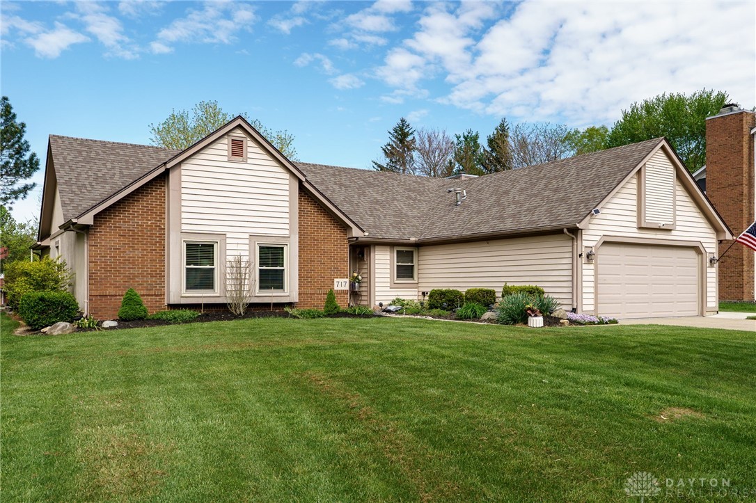 717 Walden Way, Dayton, Ohio image 2