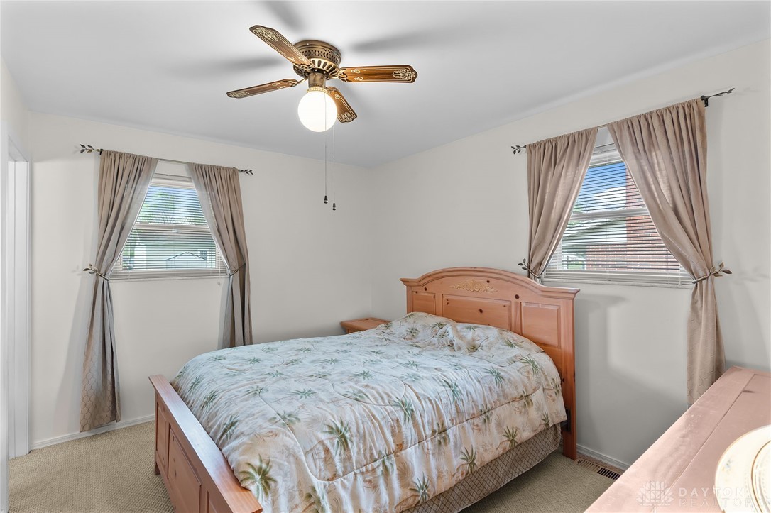 379 Chatham Drive, Fairborn, Ohio image 17