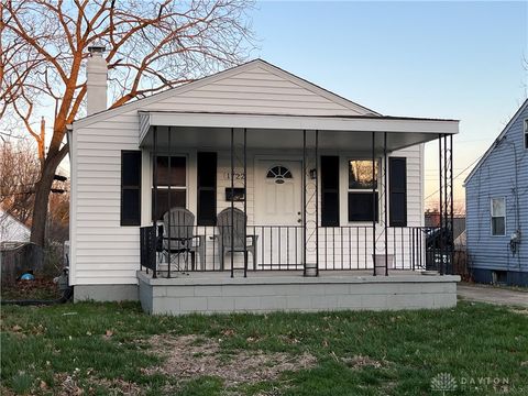 Photo of 1722 Meriline Avenue, Dayton, OH 45410 (MLS # 954586)