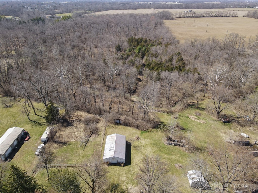 359 N Diamond Mill Road, New Lebanon, Ohio image 40