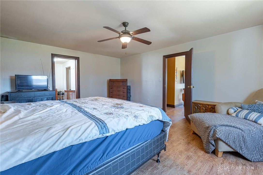 359 N Diamond Mill Road, New Lebanon, Ohio image 22