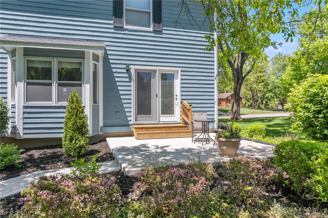 4077 Glenberry Circle, Bellbrook, Ohio image 7