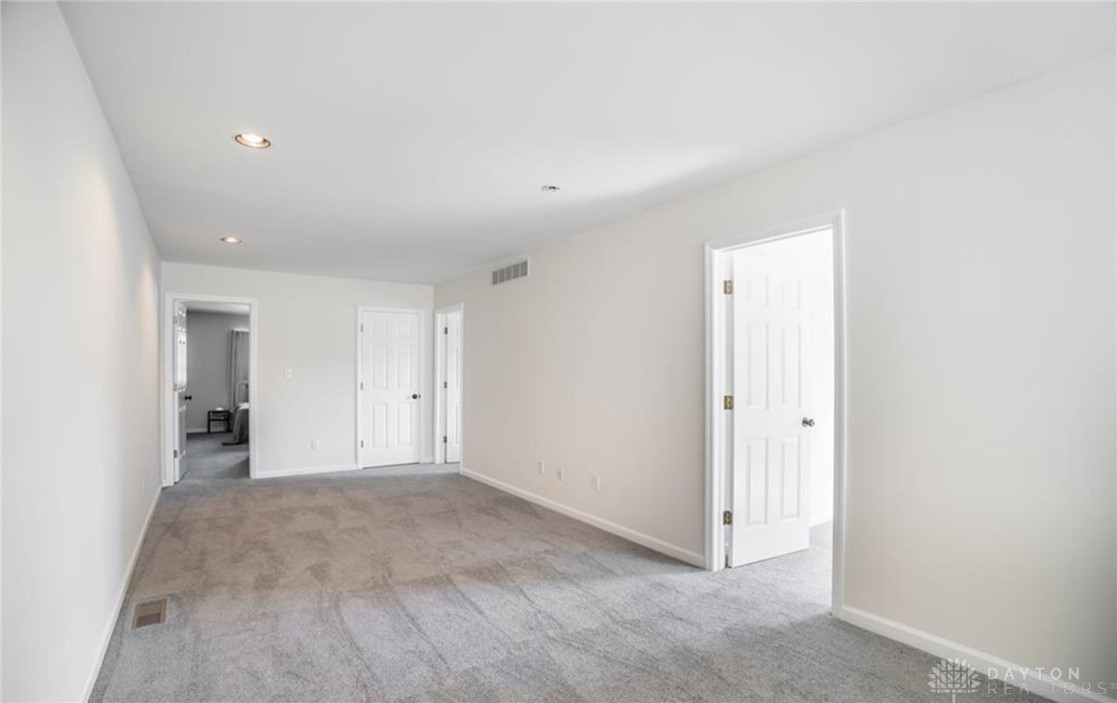 Dayton, Ohio 45402, United States, 3 Bedrooms Bedrooms, ,3 BathroomsBathrooms,Residential,Active,225364