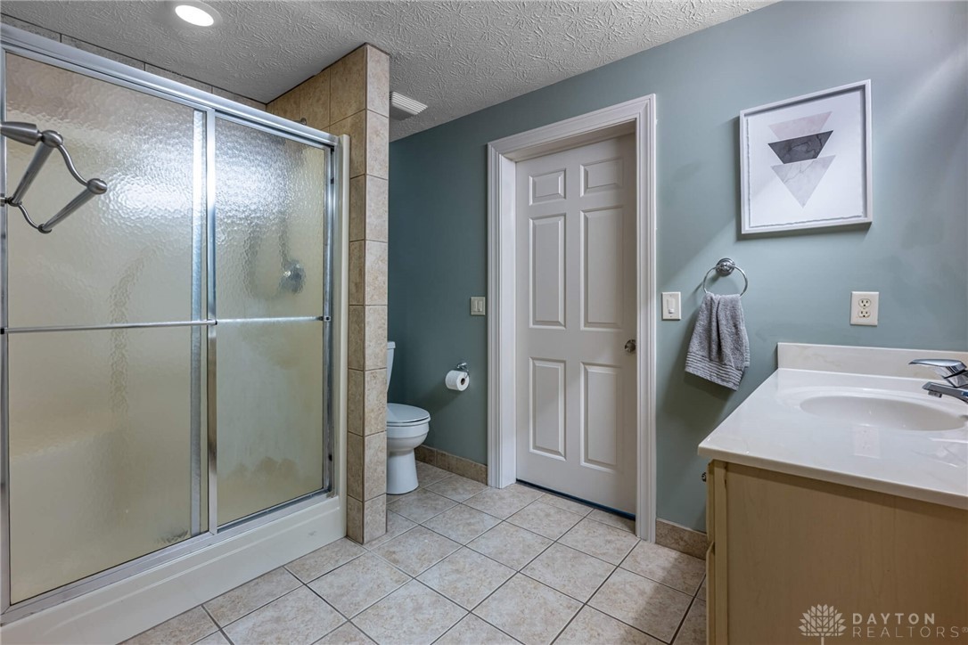 9536 Country Path Trail, Miamisburg, Ohio image 43