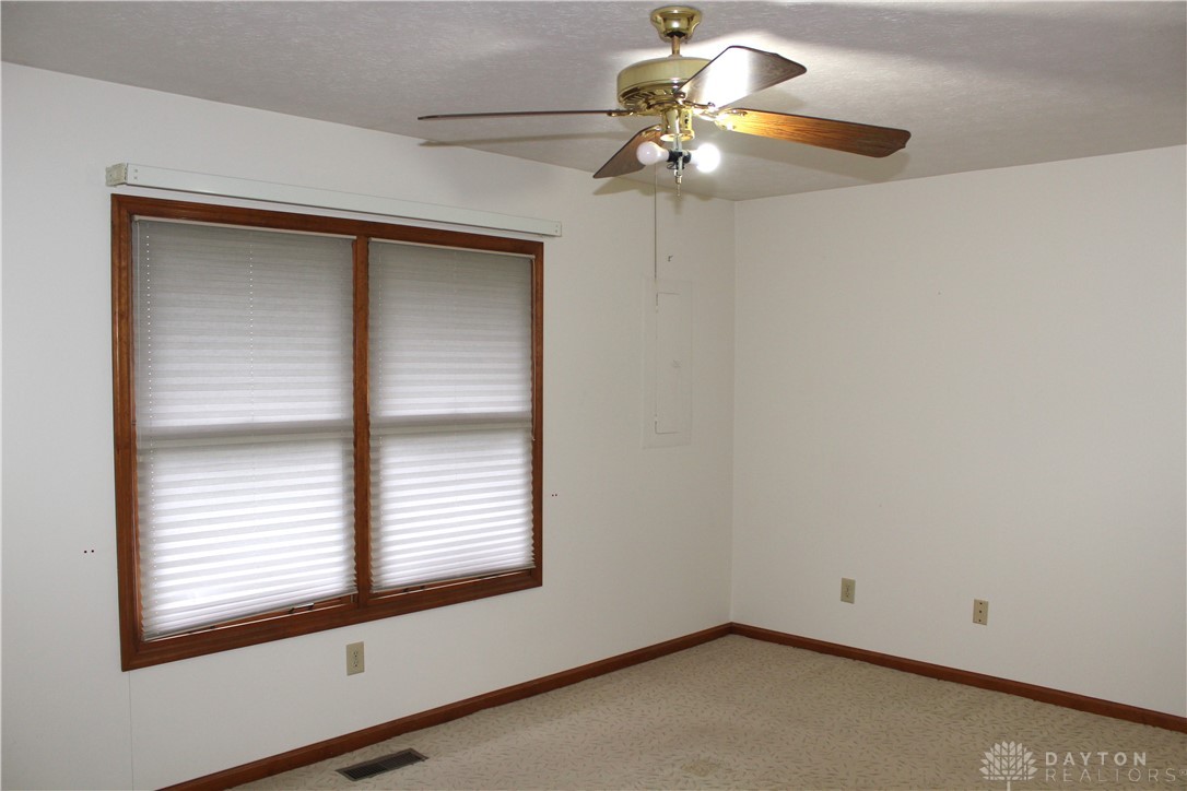558 Dedham Place #B, Englewood, Ohio image 32