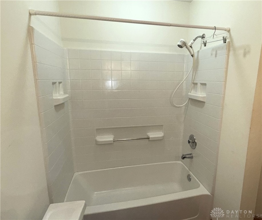 558 Dedham Place #B, Englewood, Ohio image 31