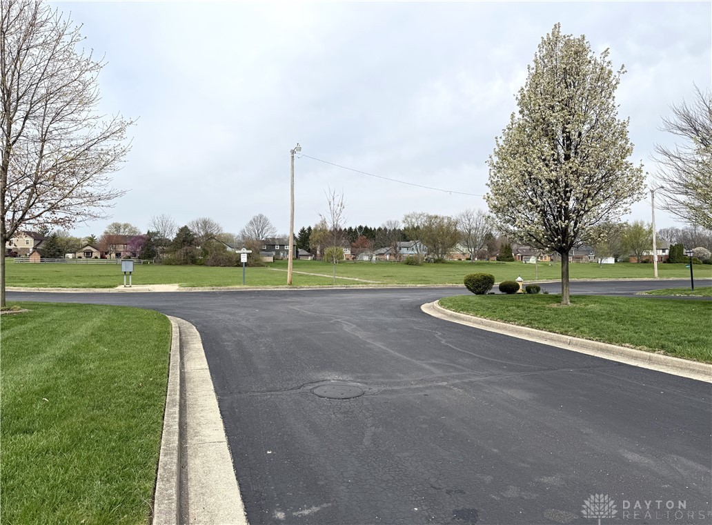 558 Dedham Place #B, Englewood, Ohio image 42