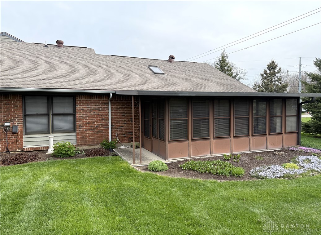 558 Dedham Place #B, Englewood, Ohio image 2