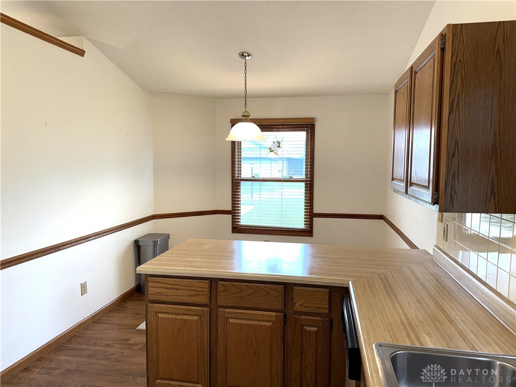 558 Dedham Place #B, Englewood, Ohio image 24