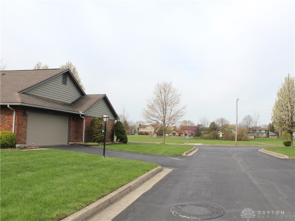 558 Dedham Place #B, Englewood, Ohio image 3