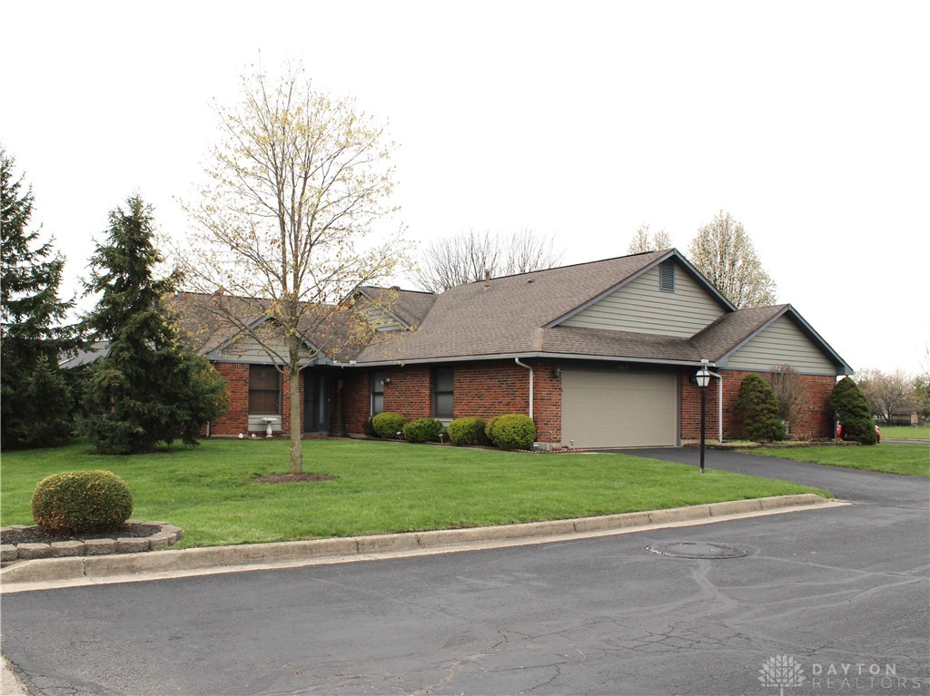 558 Dedham Place #B, Englewood, Ohio image 1
