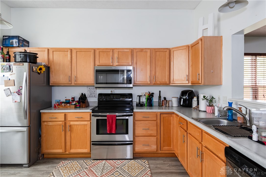 370 Bishea Court, Fairborn, Ohio image 12